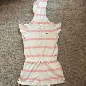 EUC Girl (7-8) 
Vineyard Vines Pink and White Striped Kids Romper